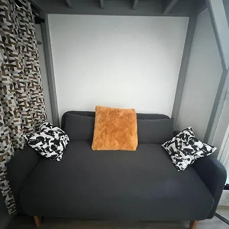 Appartement Refait A Neuf En Plein ! *
